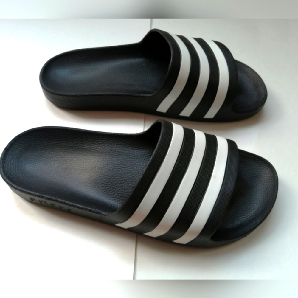 Adidas Adiletta Unisex Slide Sandals Black Women's 9 Men's 8